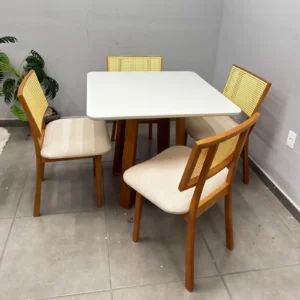 Mesa Bali 90 x 90 com 4 Cadeiras Diamante