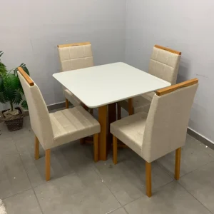 Mesa Bali 90 x 90 com 4 Cadeiras Giulia