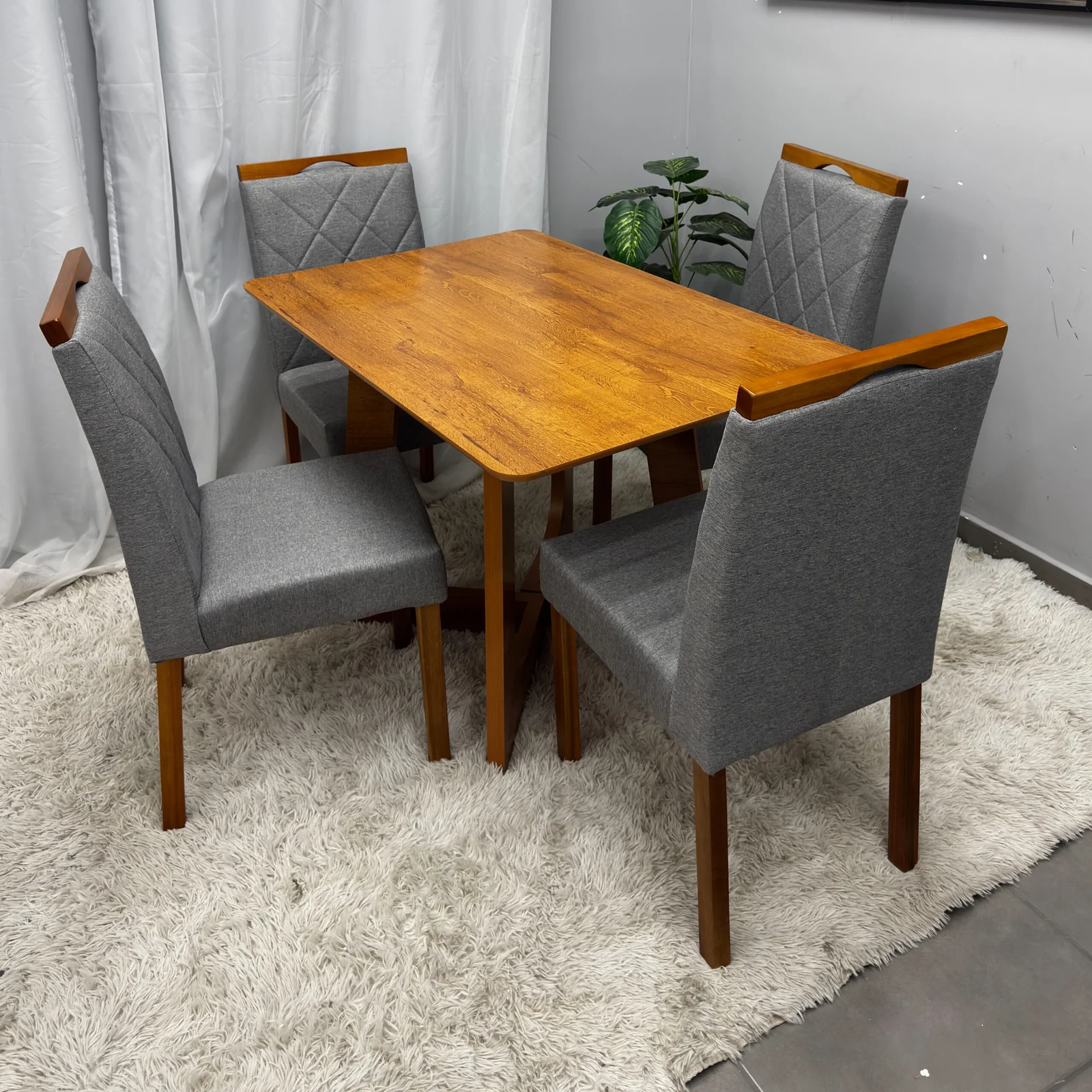 Mesa de Jantar Dubai Flex 120x80cm Sem Vidro e 4 Cadeiras California em Linho Estofadas Cel Móveis